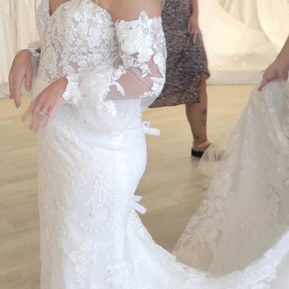 Maggie Scottero Wedding Dress - Picture 1 of 7